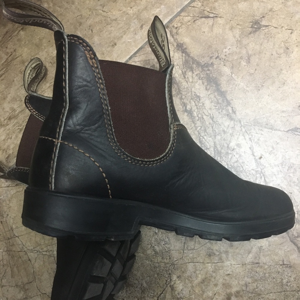 Blundstones size 4 (fits like 6.5/7) leather